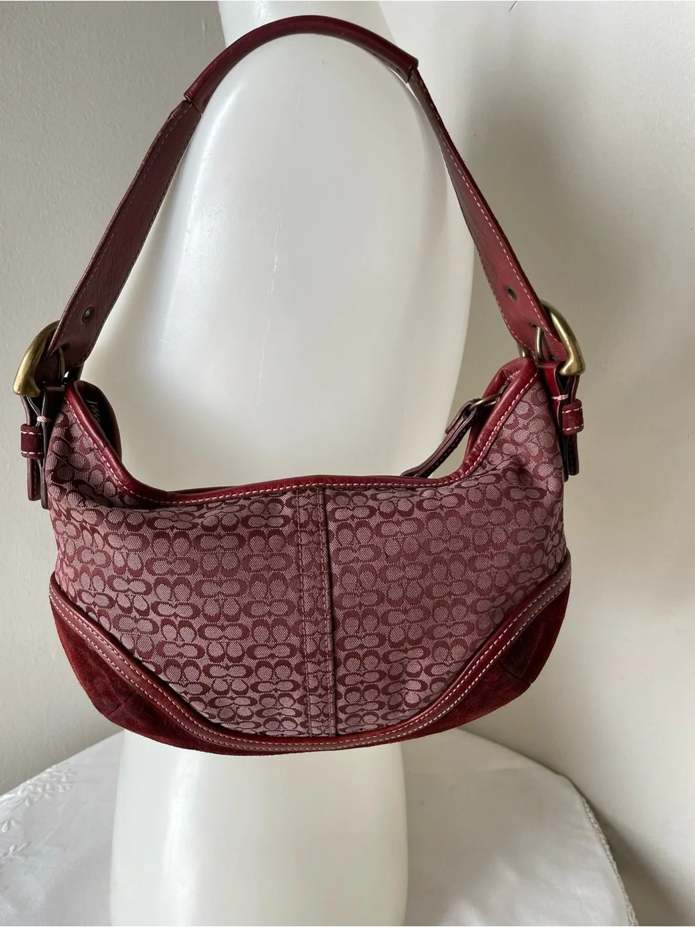 Vintage Coach Soho Mini Signature Hobo Bag Burgundy Canvas Suede Y2K 6351 - Picture 2 of 14